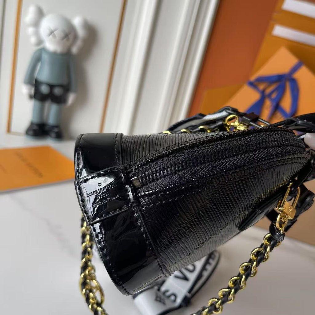B1P46E95 Popular leather bag