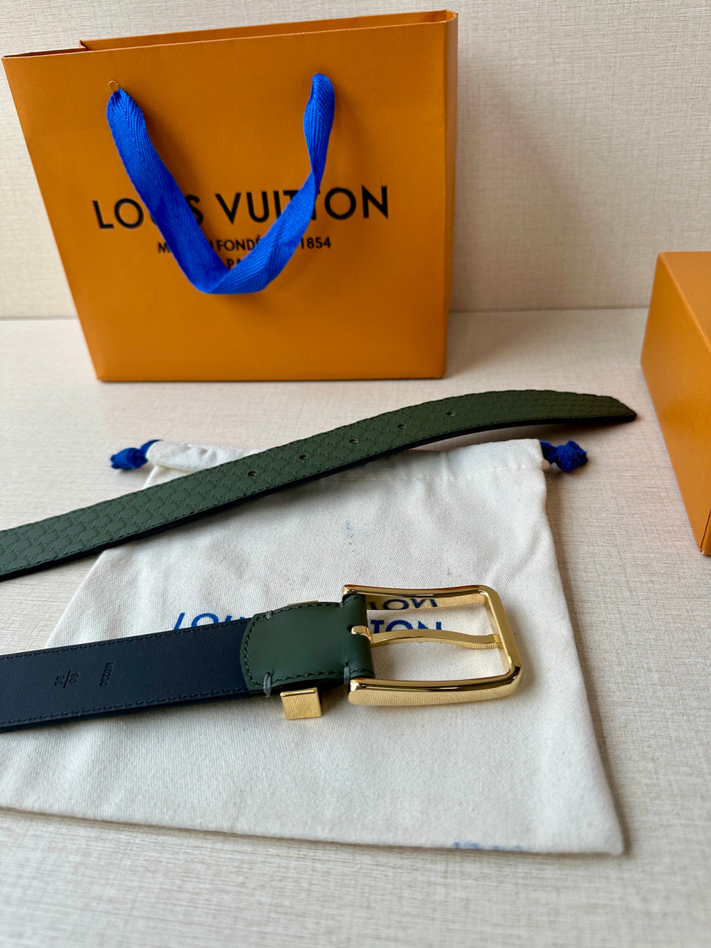 P1R55E222 Popular  High quality belt With full package