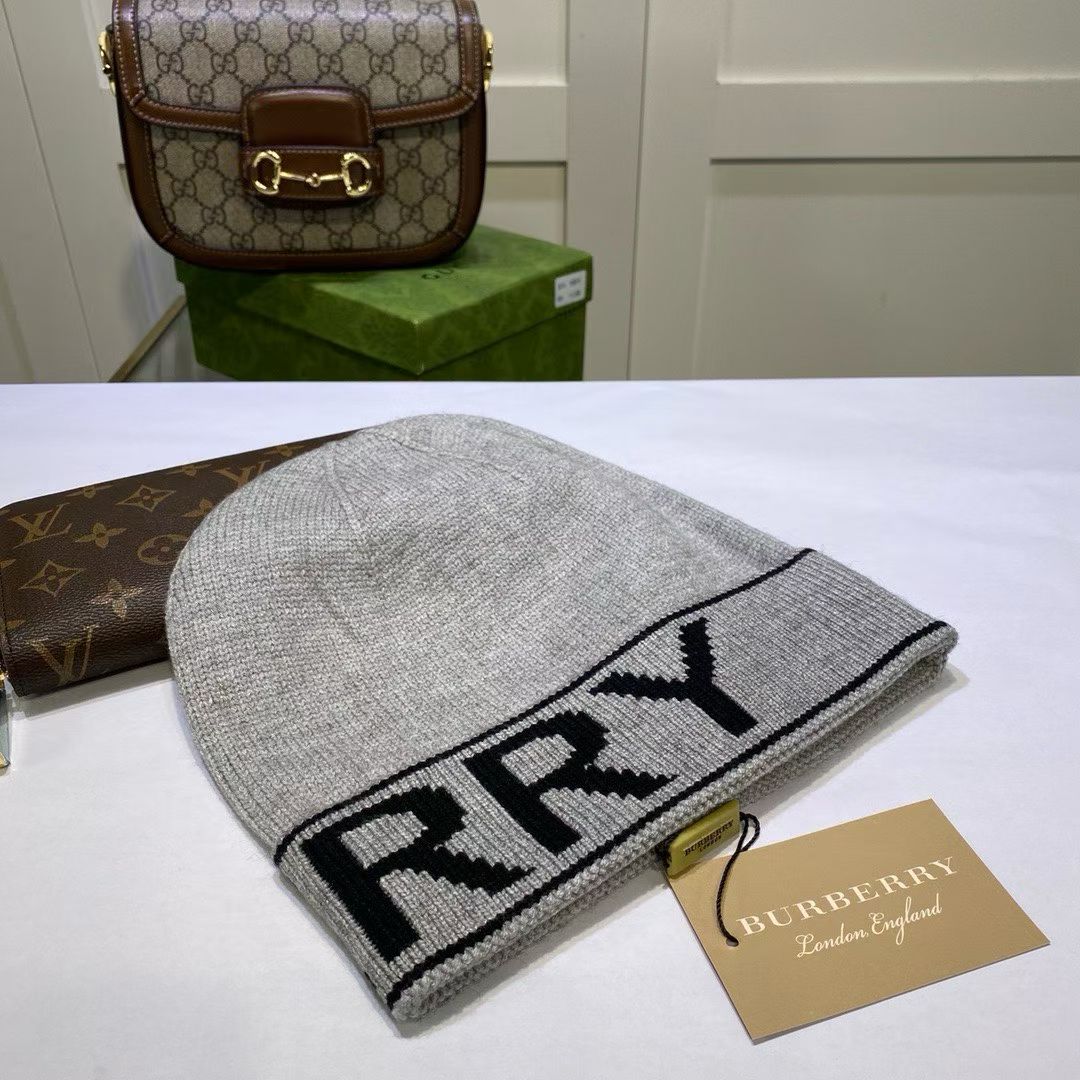 M1R86R74 Popular hats