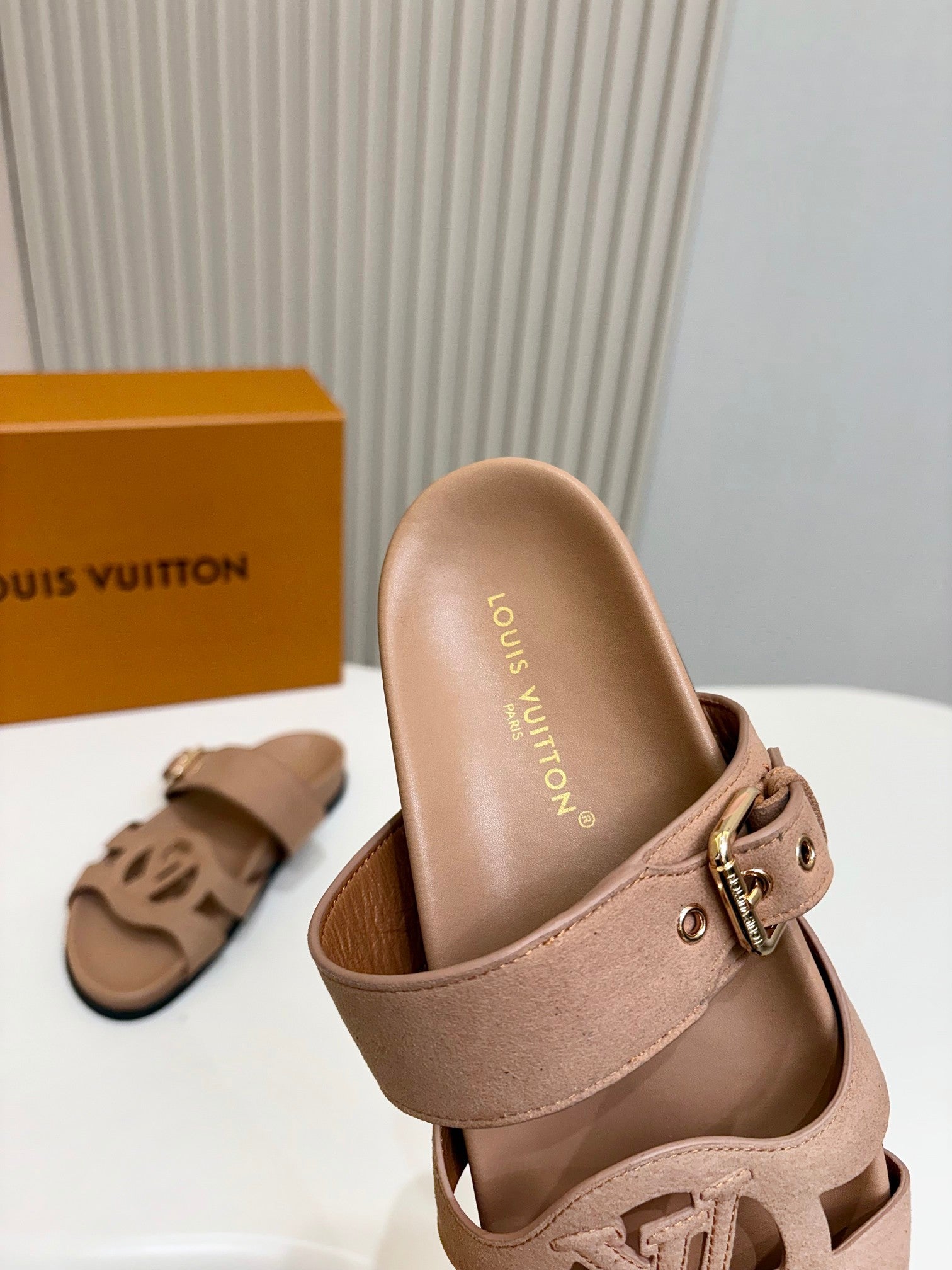 Z2R76E29 Popular high-quality leather shoes
