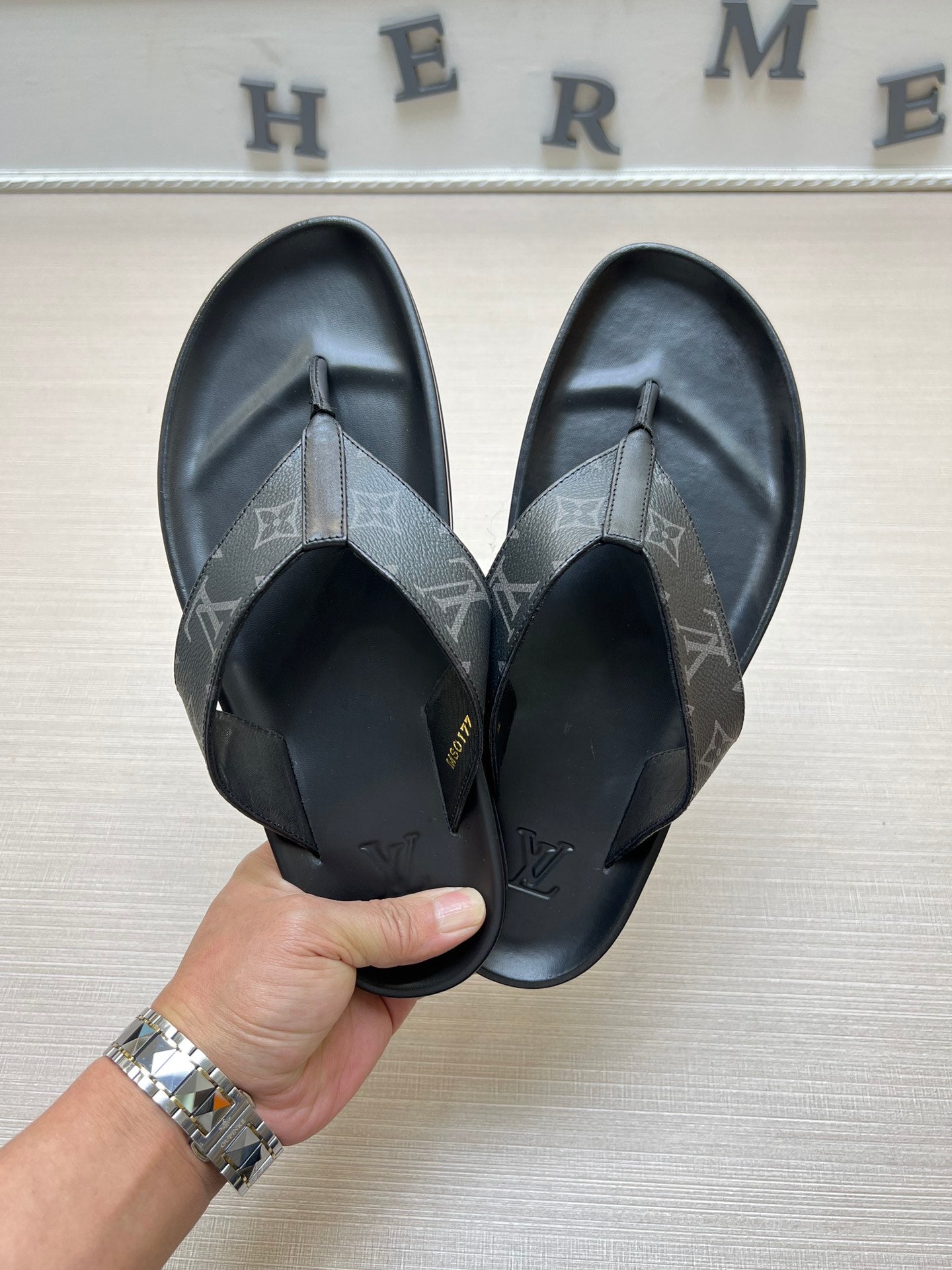 Z5ZE86 Popular slippers