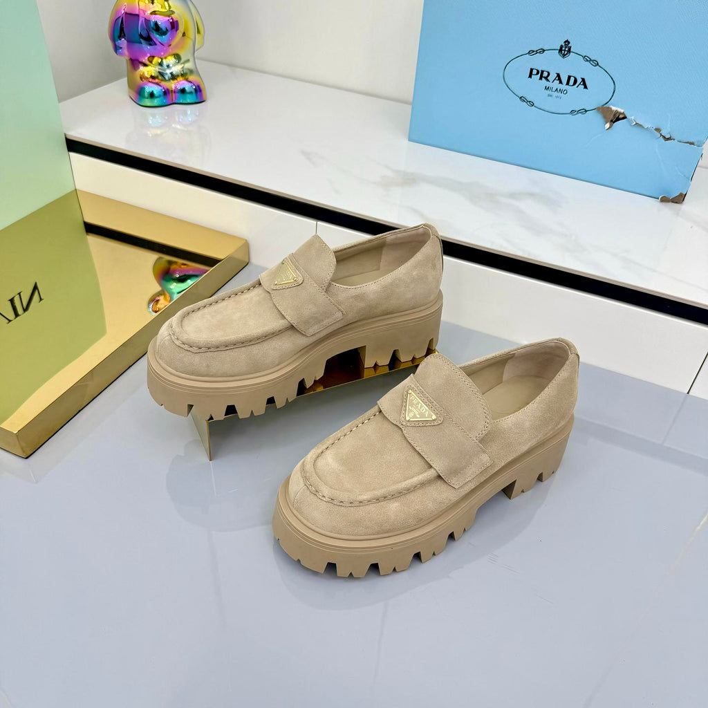 Z2Q105P307 Popular high-quality Shoes