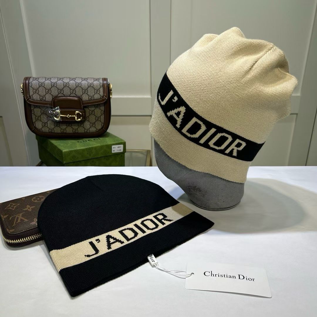 M1R86D100  Popular hats