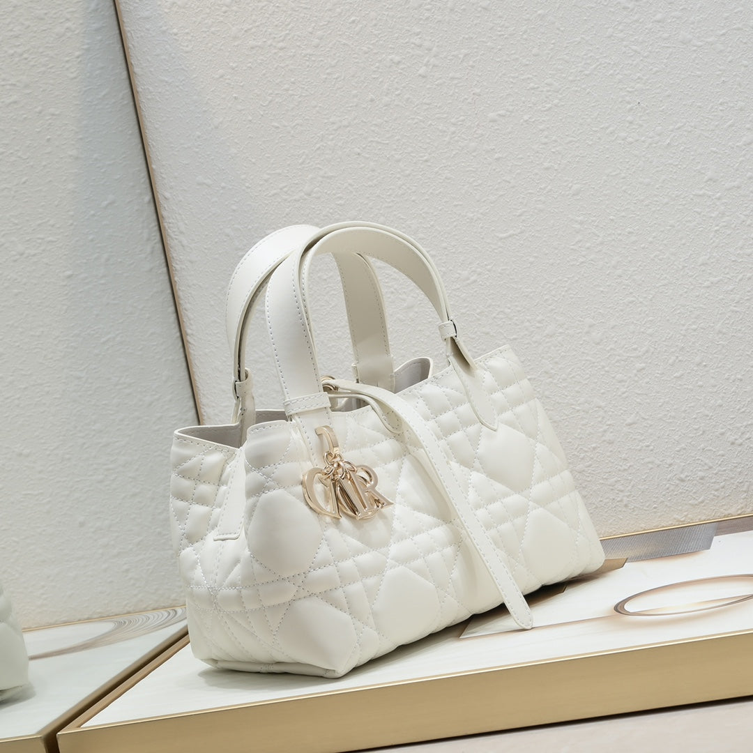 B12X44D359 Popular   leather bag 