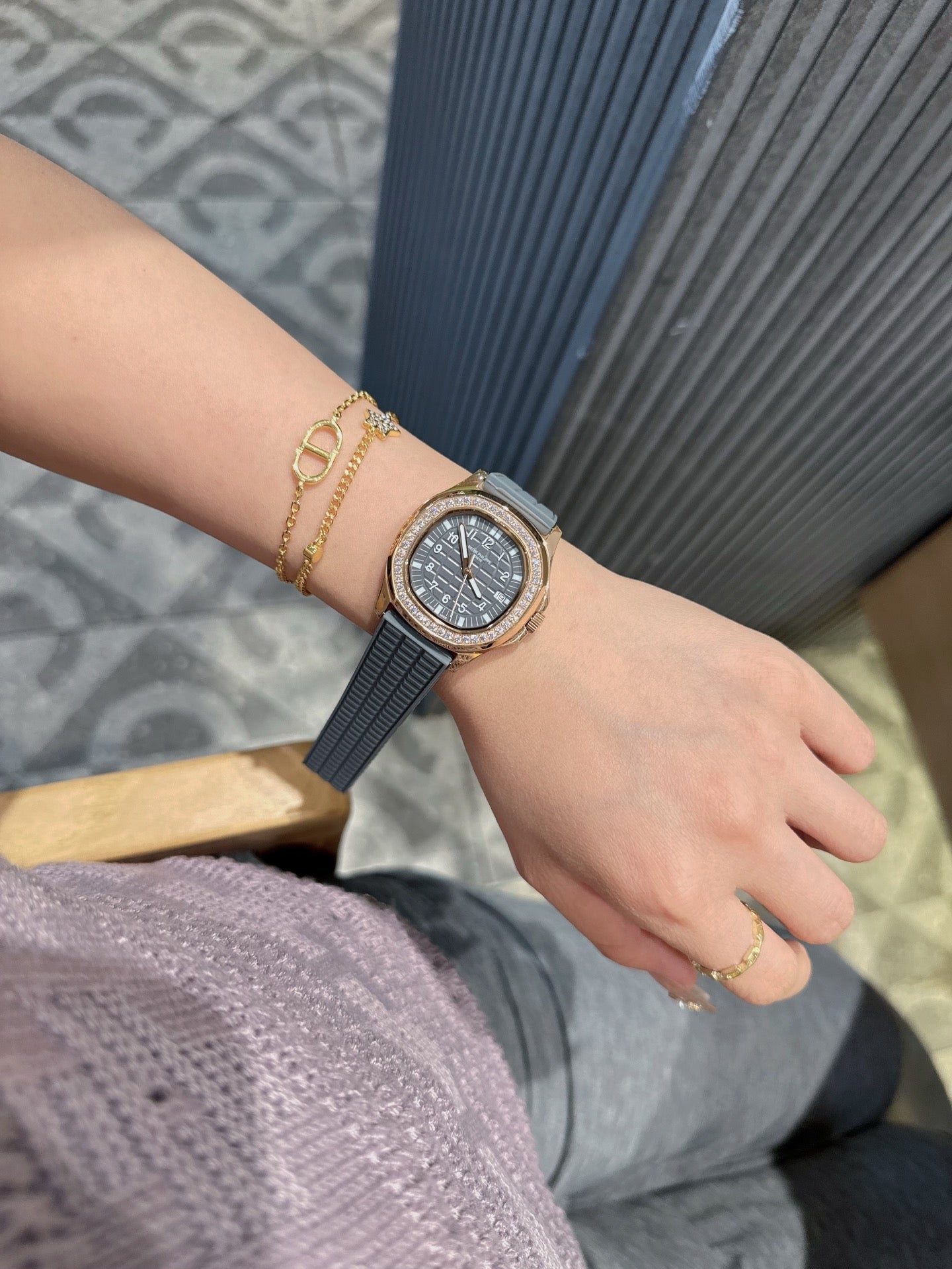 L1N36A6  Popular Watches