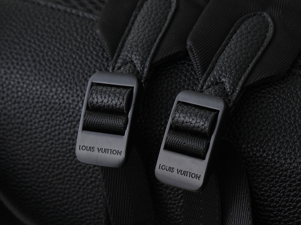 B1P46E42 Popular leather bag
