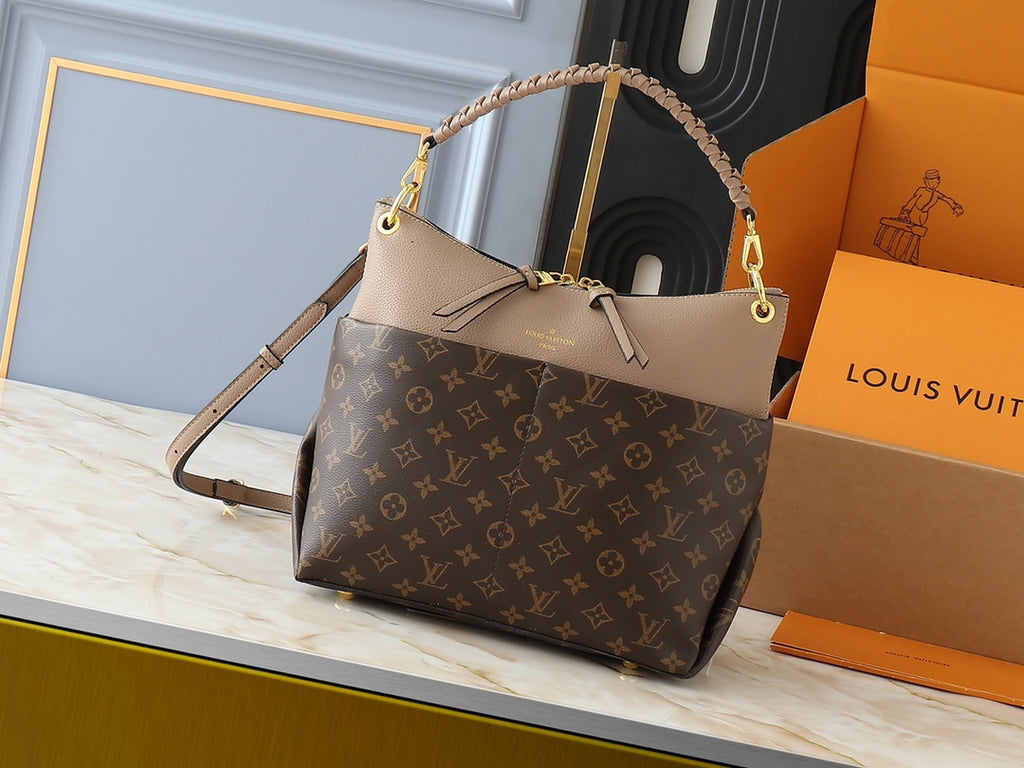 B1W35E115 Popular leather bag