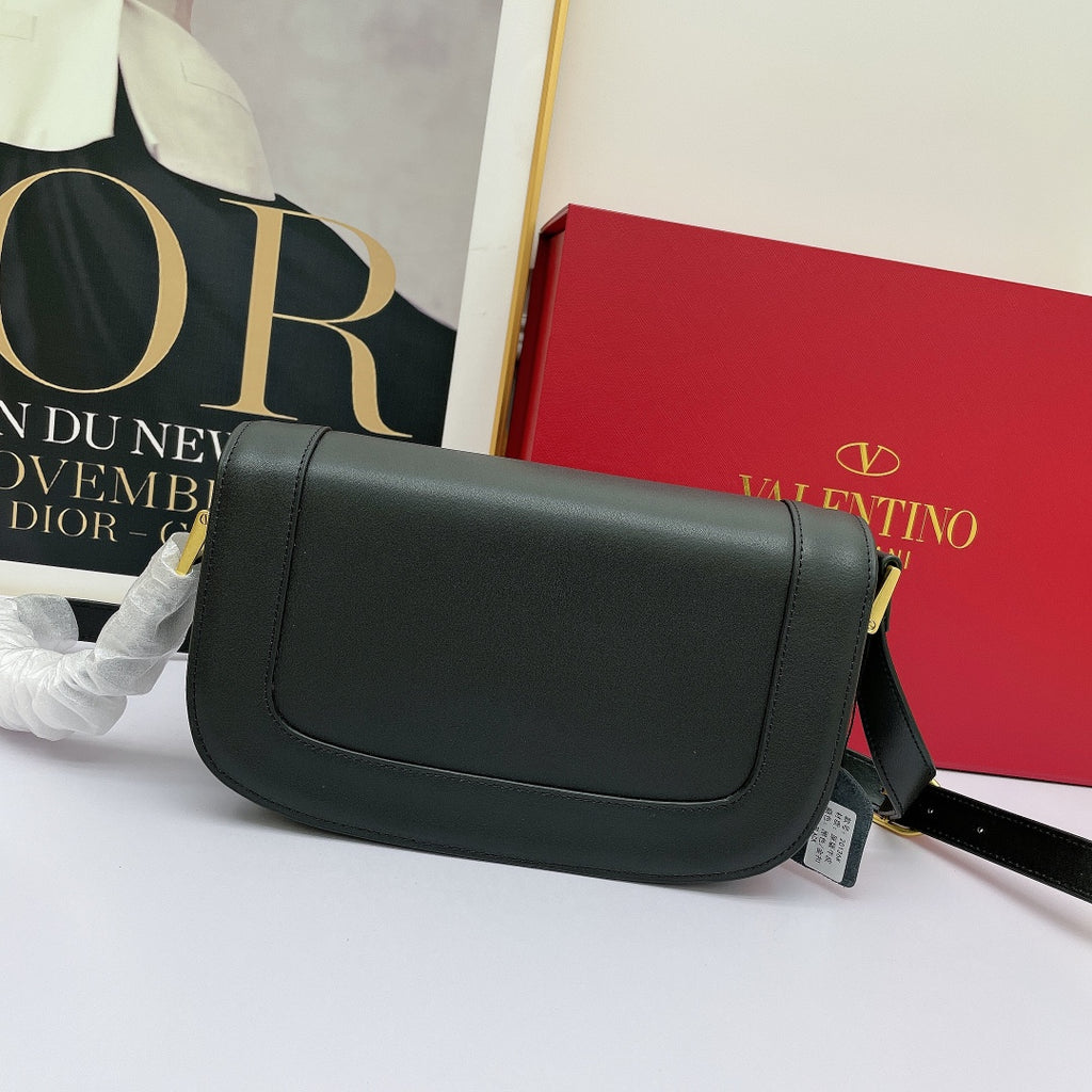 B5X111VL45 Popular  leather bag 