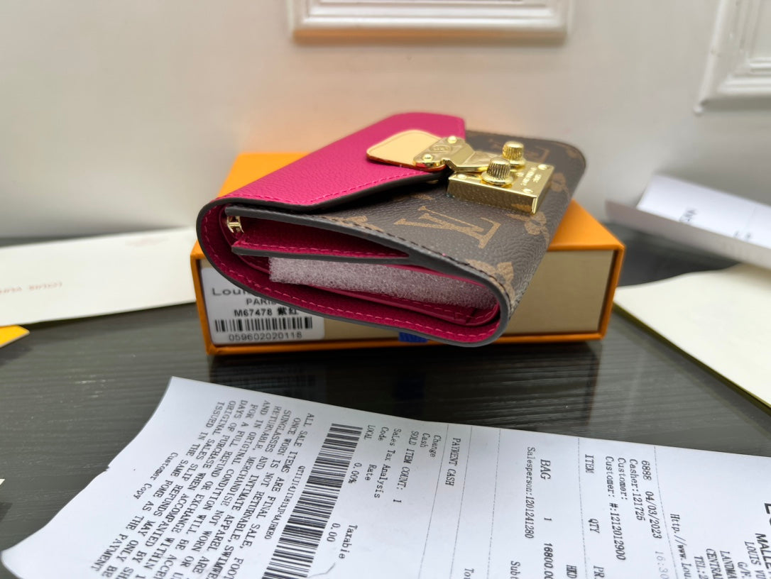 B1N55E43 Popular  leather wallets