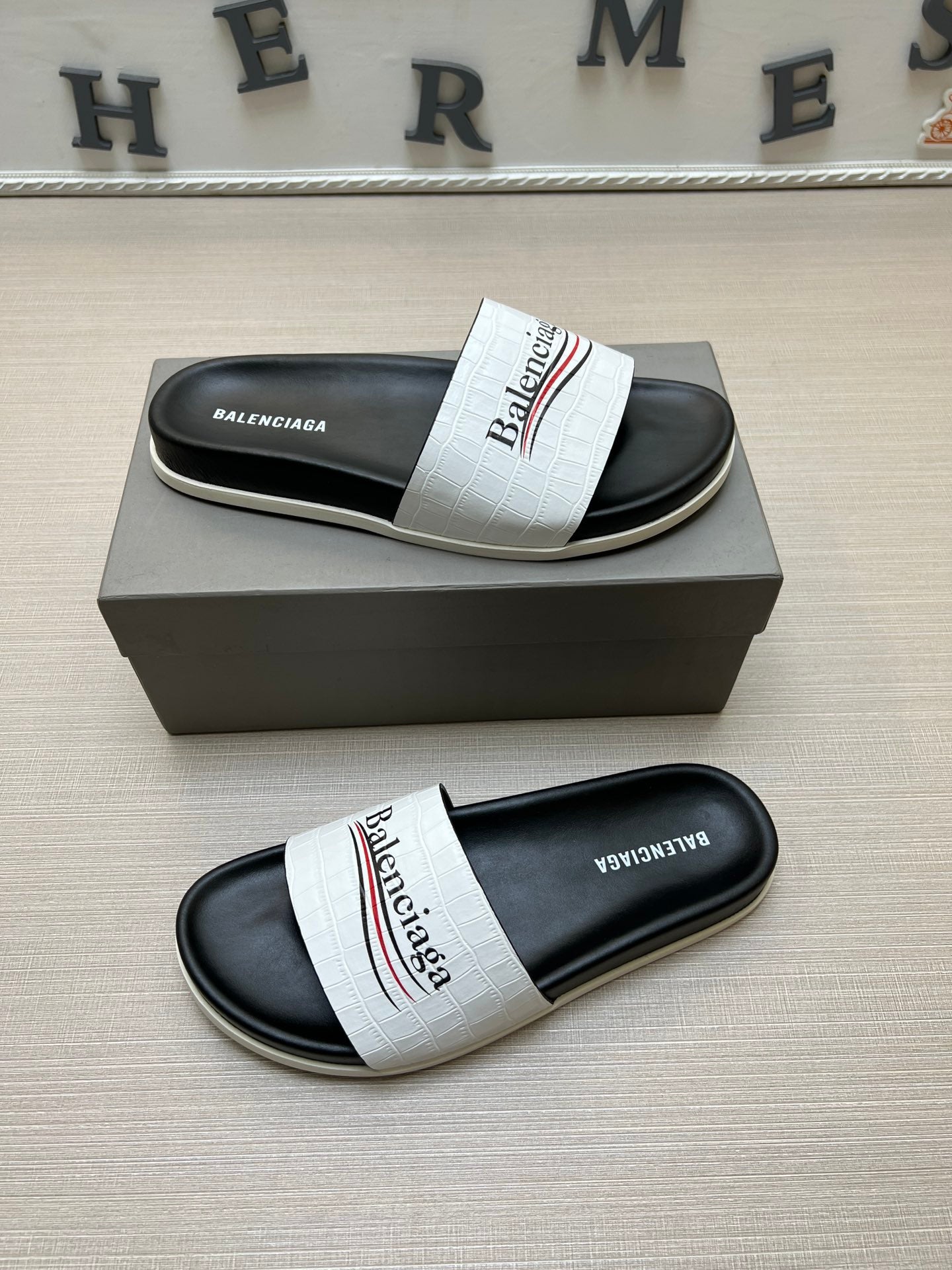 Z5ZJ99 Popular slippers