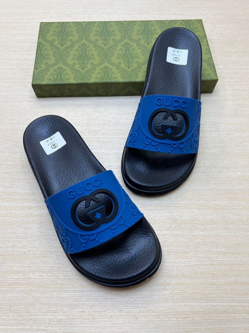 Z5R66B22 Popular  Slippers