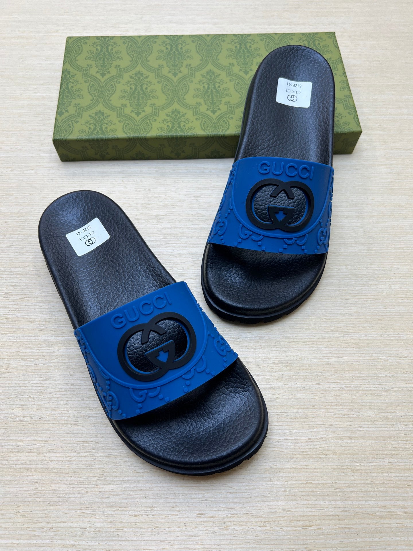 Z5R66B22 Popular  Slippers