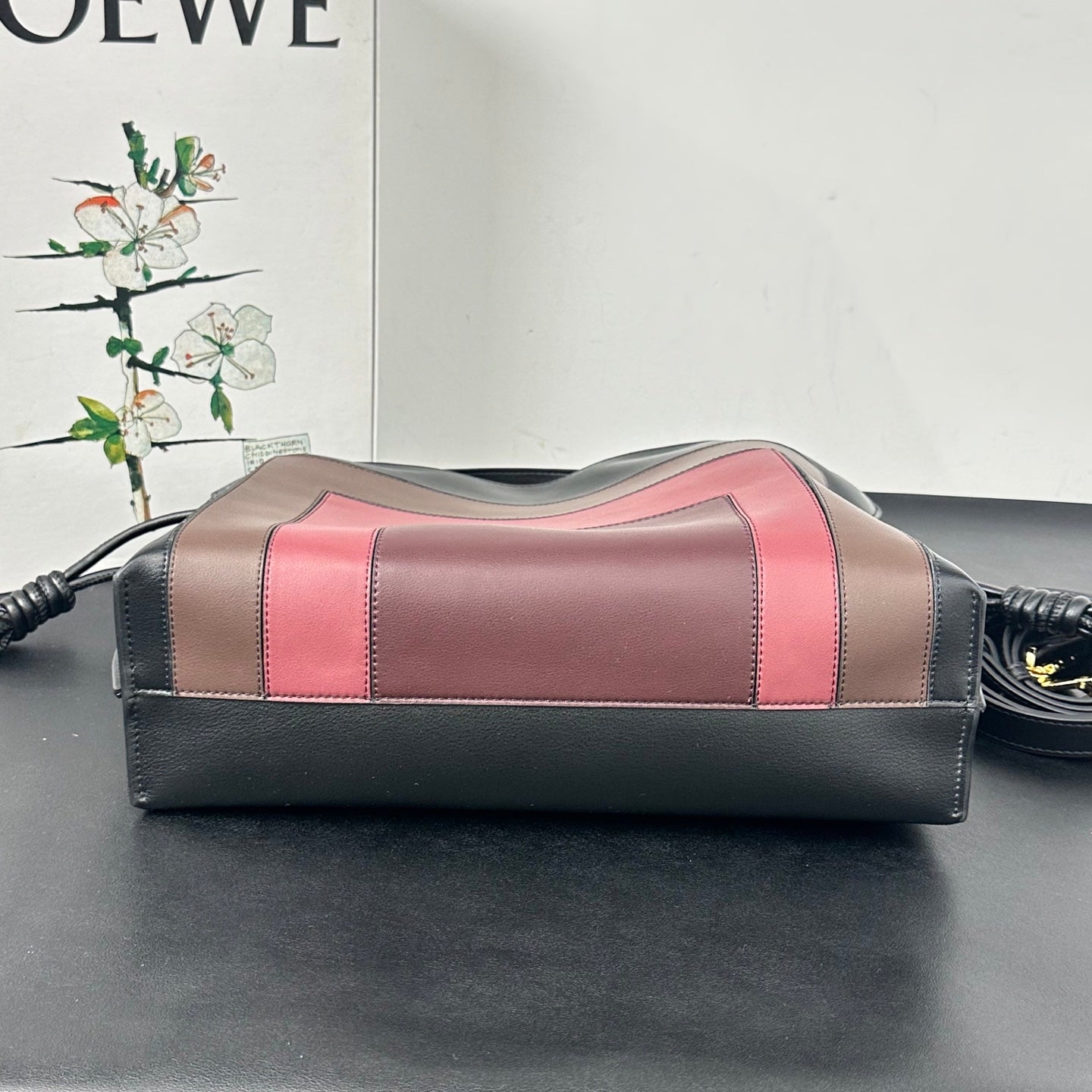 B1R46A13 Popular leather bag