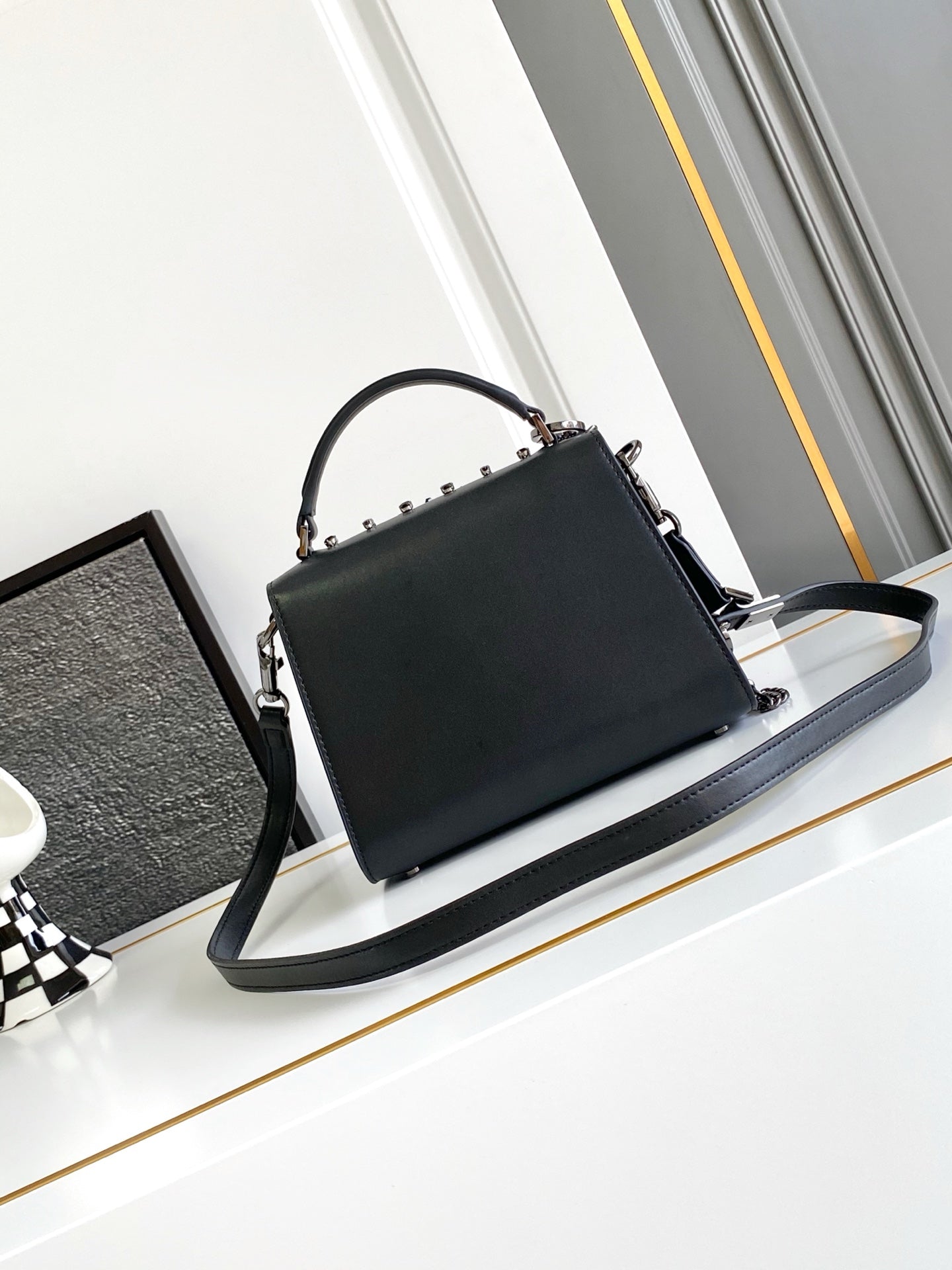 B1P36A73 Popular leather bag