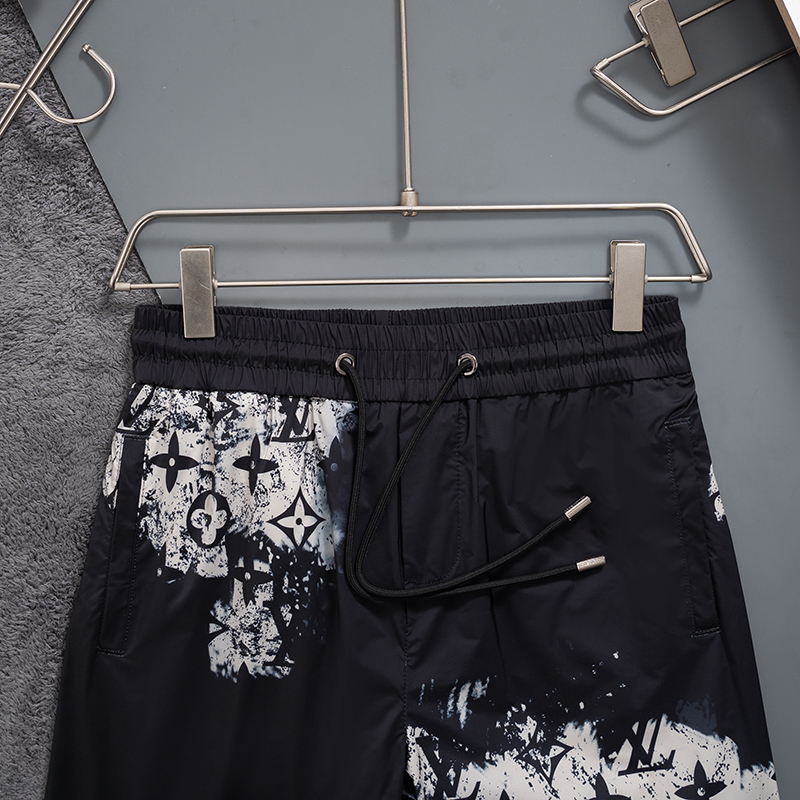 U1N36E30 Popular shorts