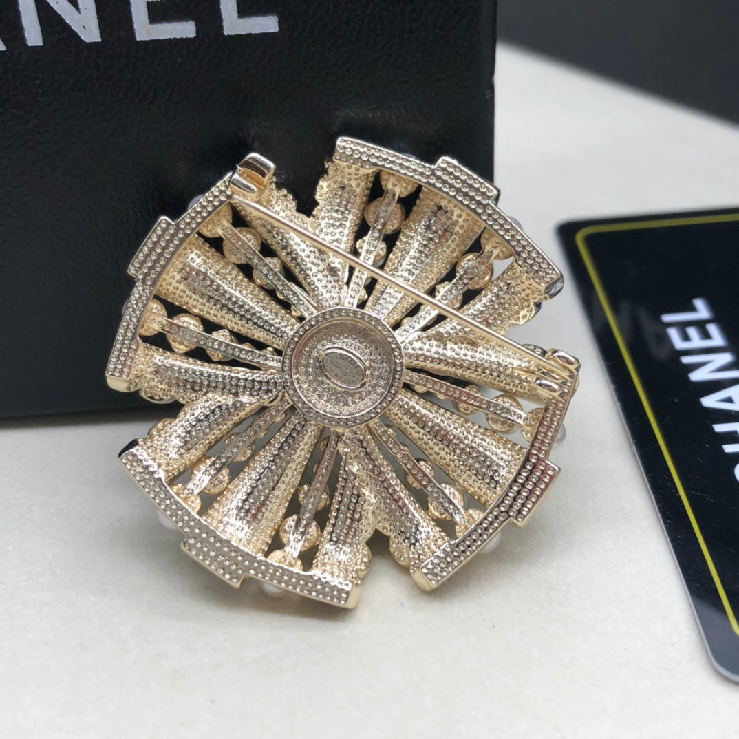 X14C854   Popular Brooch