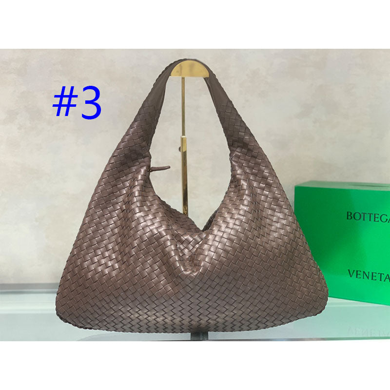 B1W35A116 Popular leather bag