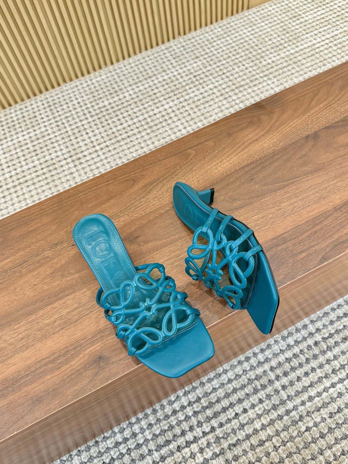 Z2X66A21 Popular high-quality leather Shoes