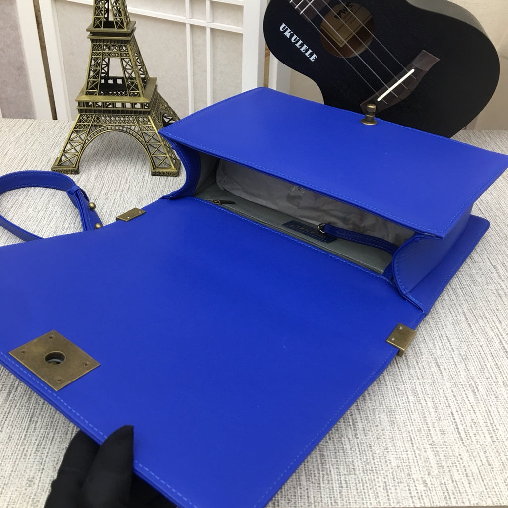 B5X121C60 Popular  leather bag 