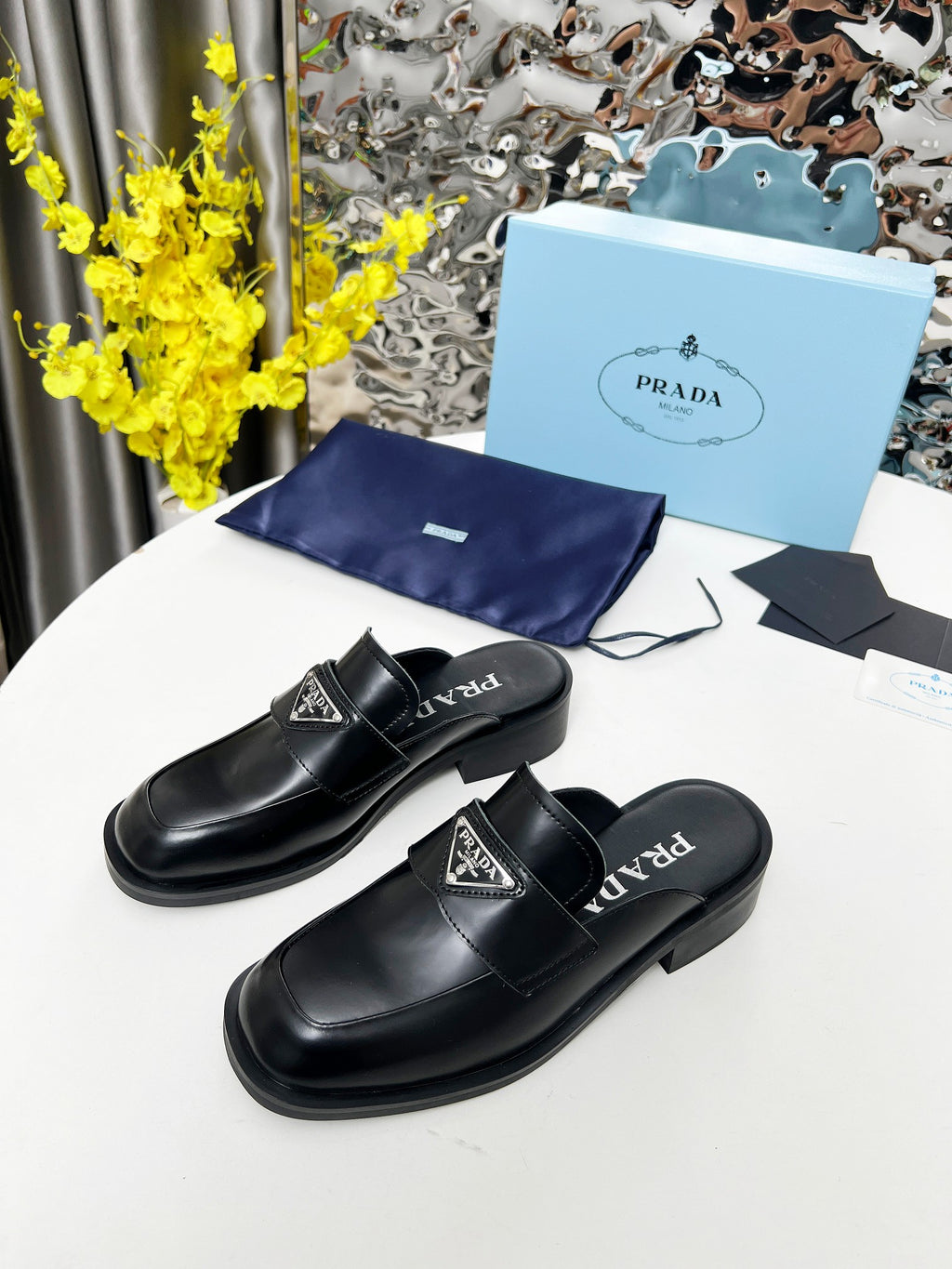 Z2Q105P403 Popular high-quality leather Shoes