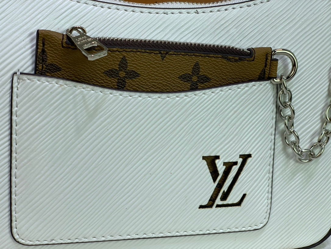 B1X43E52 Popular  leather bag 