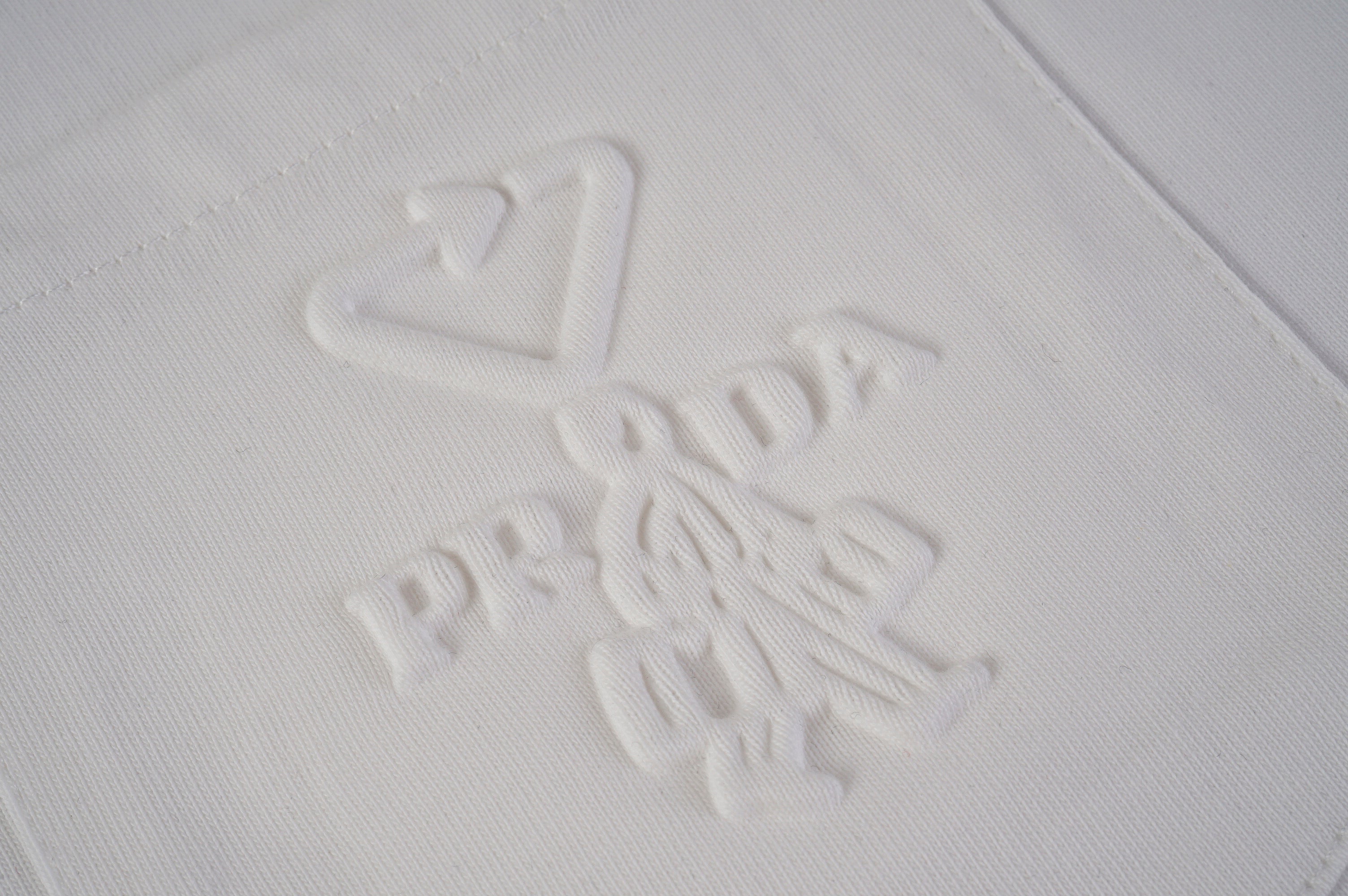 U1R76P52 Popular T-shirts