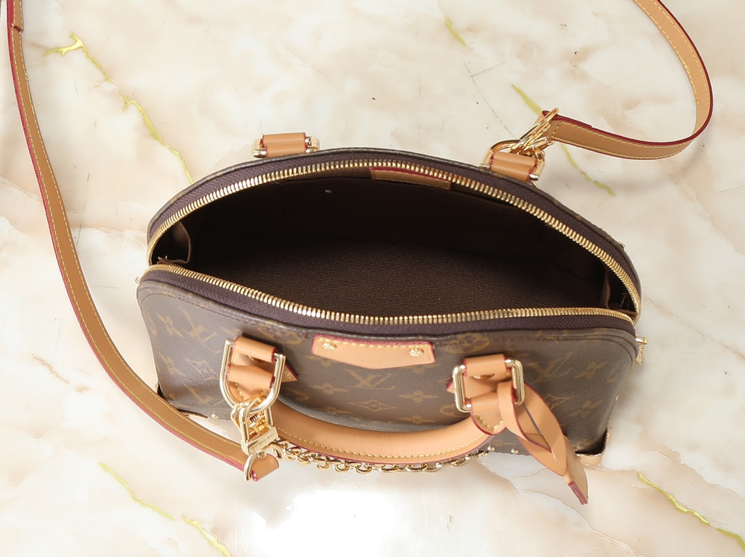 B1P46E88 Popular leather bag