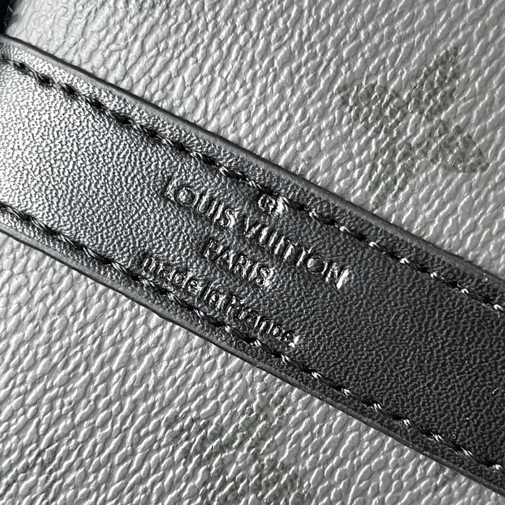 B1P46E32 Popular leather bag