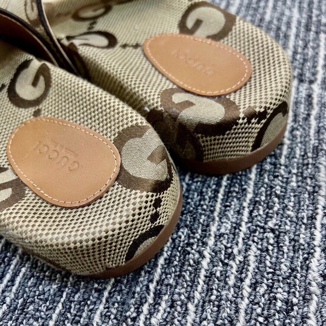 Z5R76B2 Popular Slippers