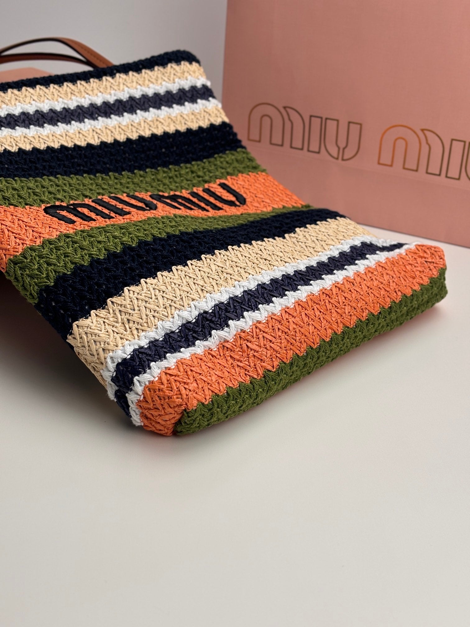 B1X104A77 Popular   Woven Bag