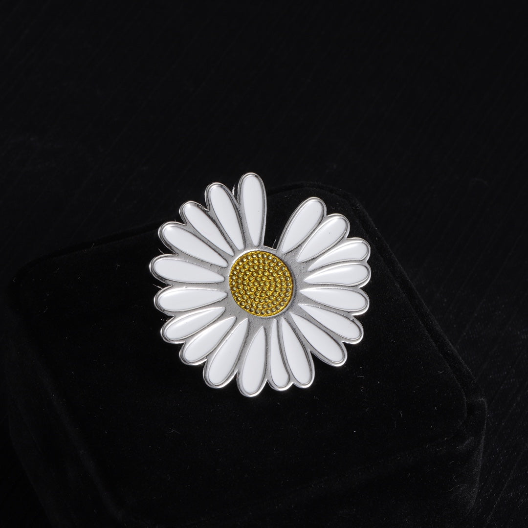 X1Q85A38X Popular Necklace.Brooch