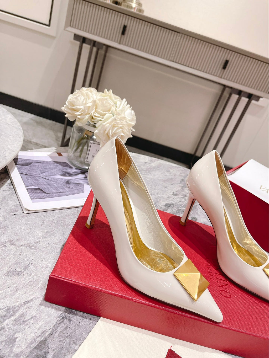 Z1WVL264 Popular sandals High heels