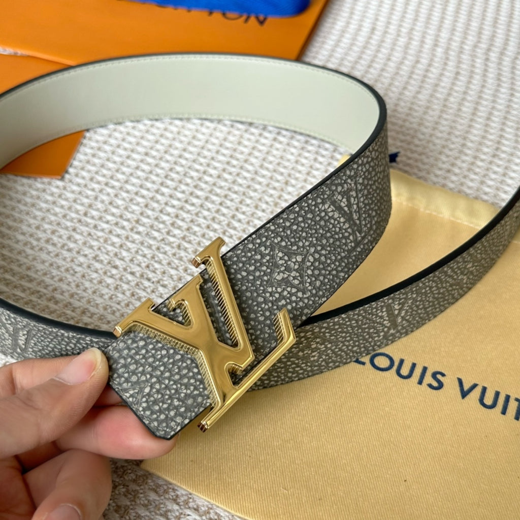 P1Q64E72 Popular   High quality belt With full package