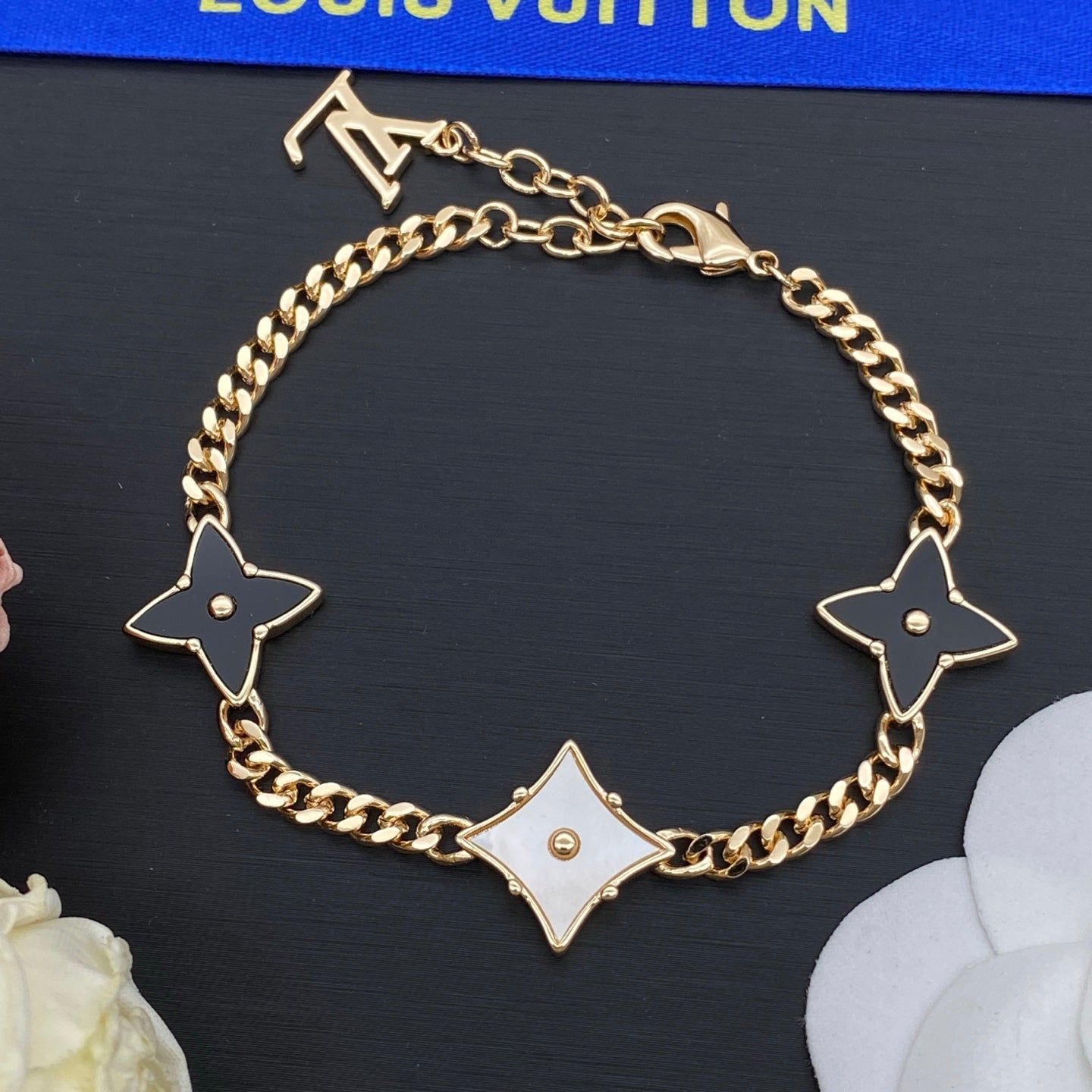 X1N46E22X  Popular  Necklaces, Bracelets