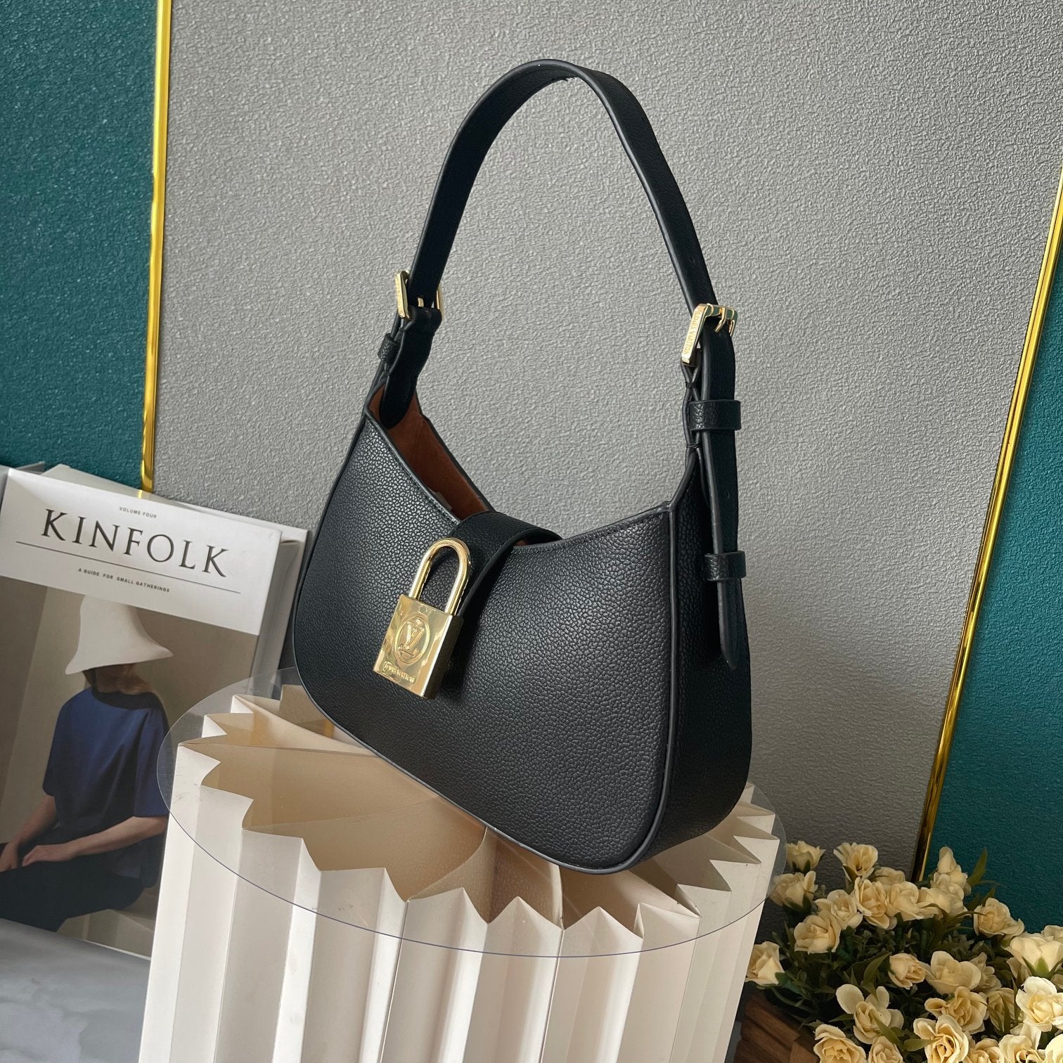 B1X44C416 Popular leather bag
