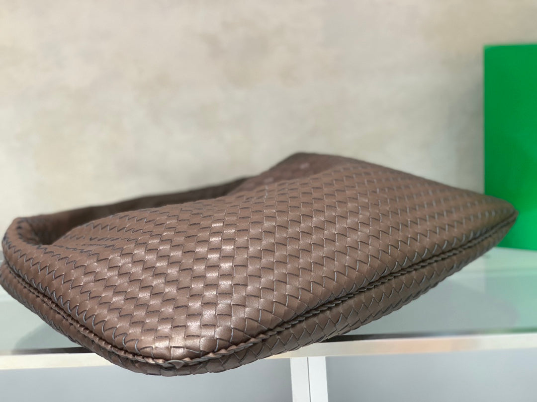 B1W35A116 Popular leather bag