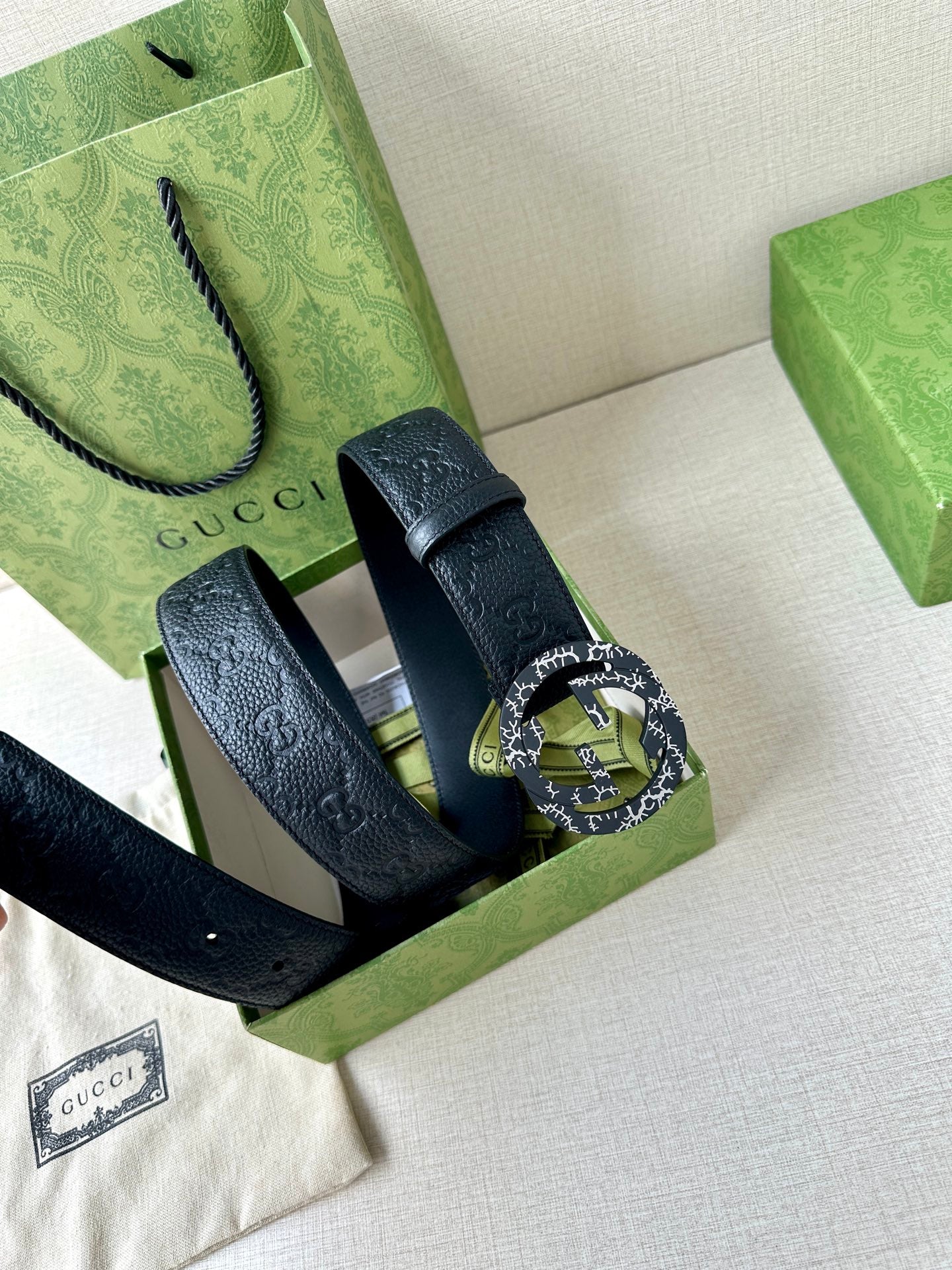 P1R55B209 Popular  High quality belt With full package