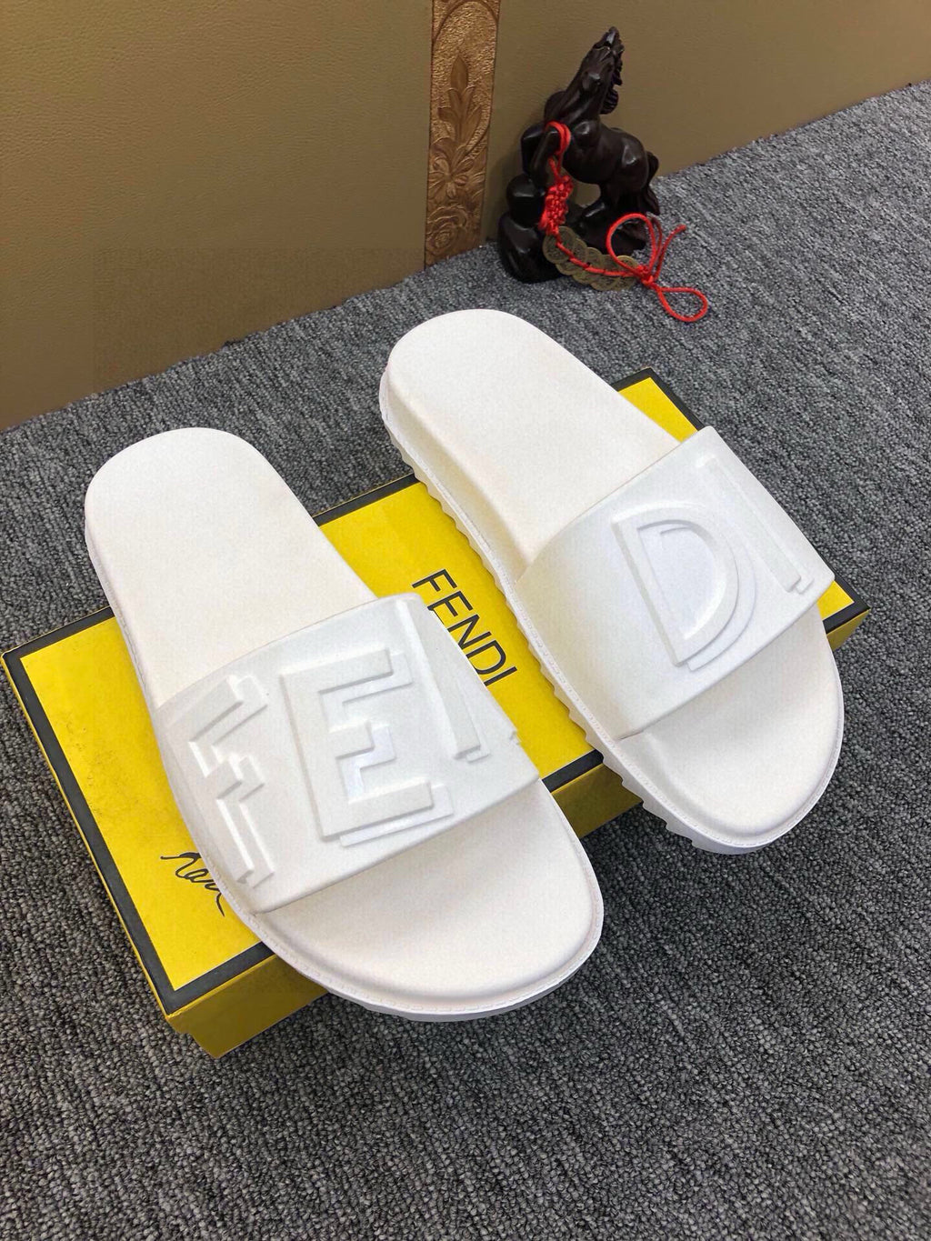 Z5Z35F283 Popular Slippers