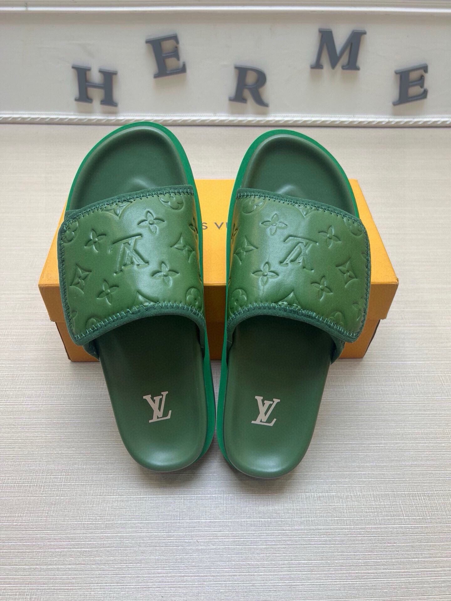 Z5LE210 Popular Slippers