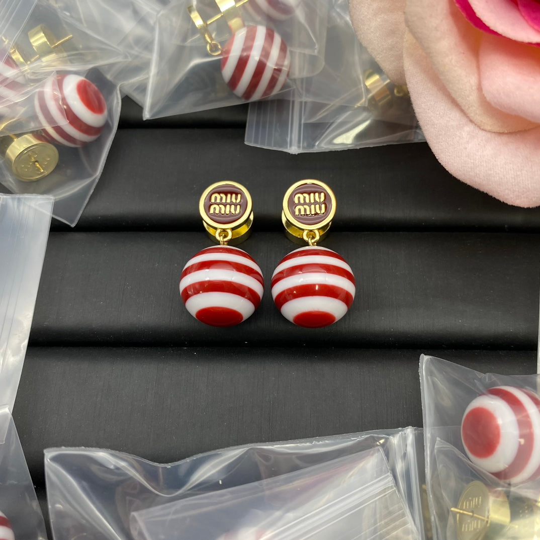 X1Z94A993E Popular  Earrings