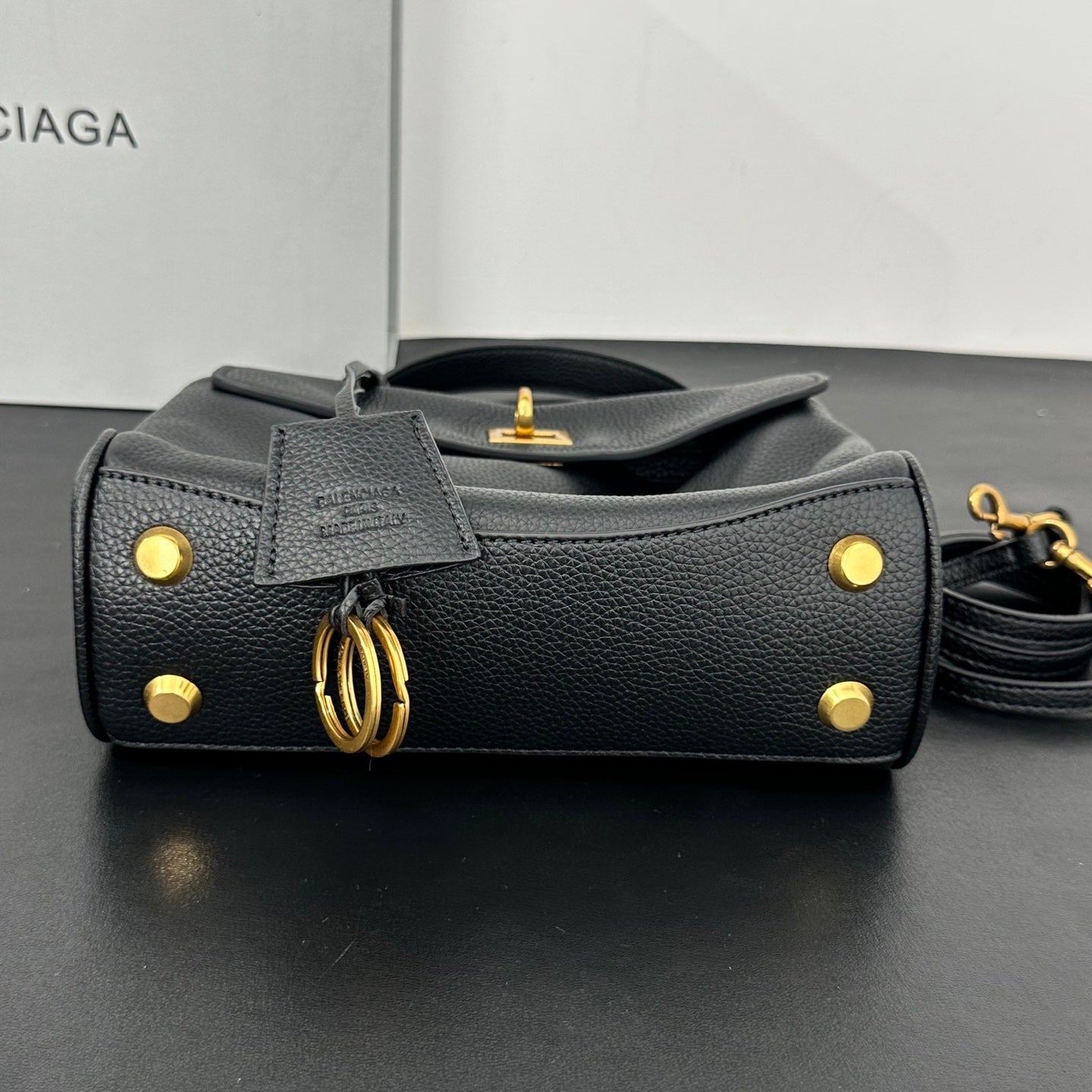 B1X56J31 Popular high-quality leather bag