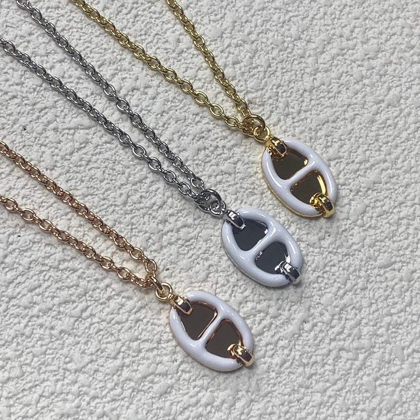 X1Q85H307X Popular Necklaces. Earrings