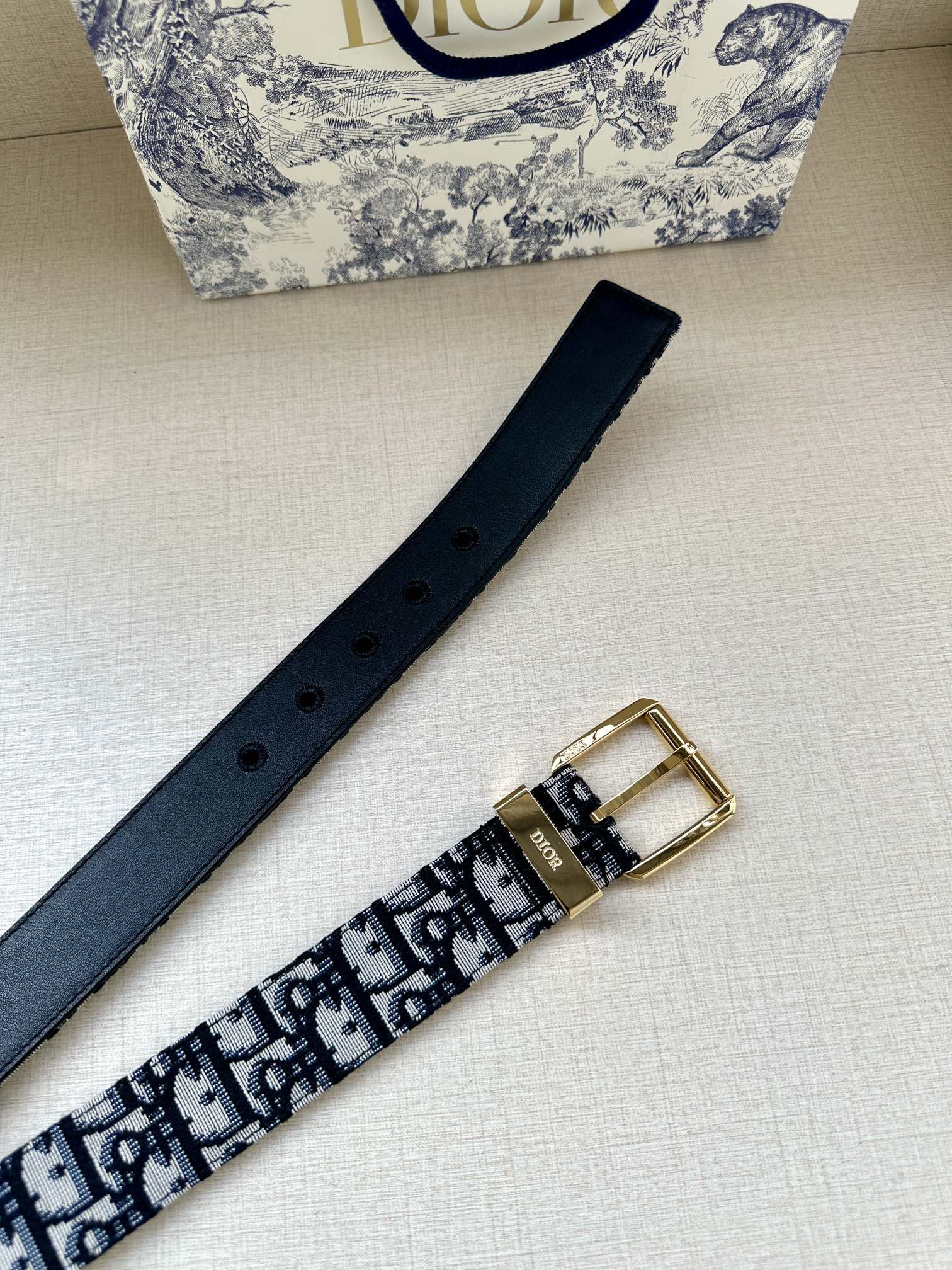 P1Q115D26 Popular High quality belt With full package