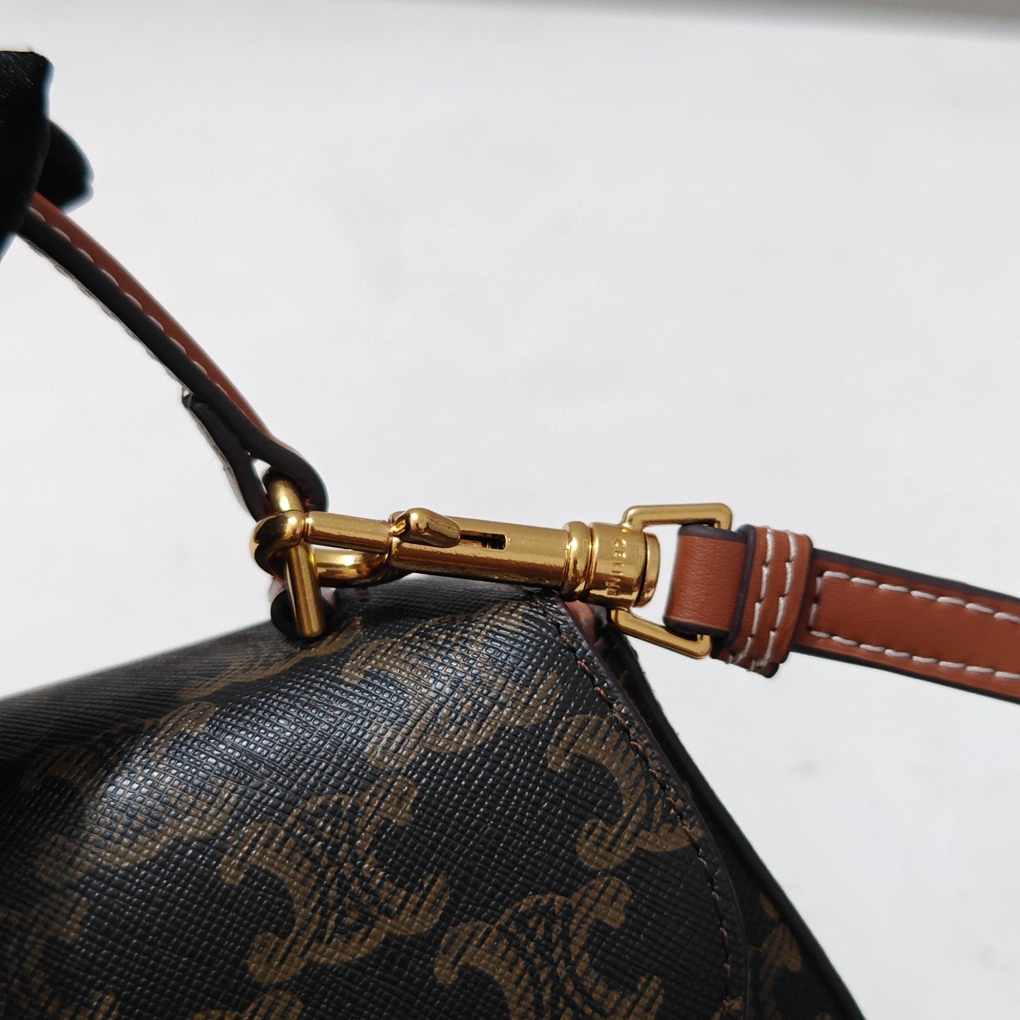 B1N165N91 Popular   leather bag