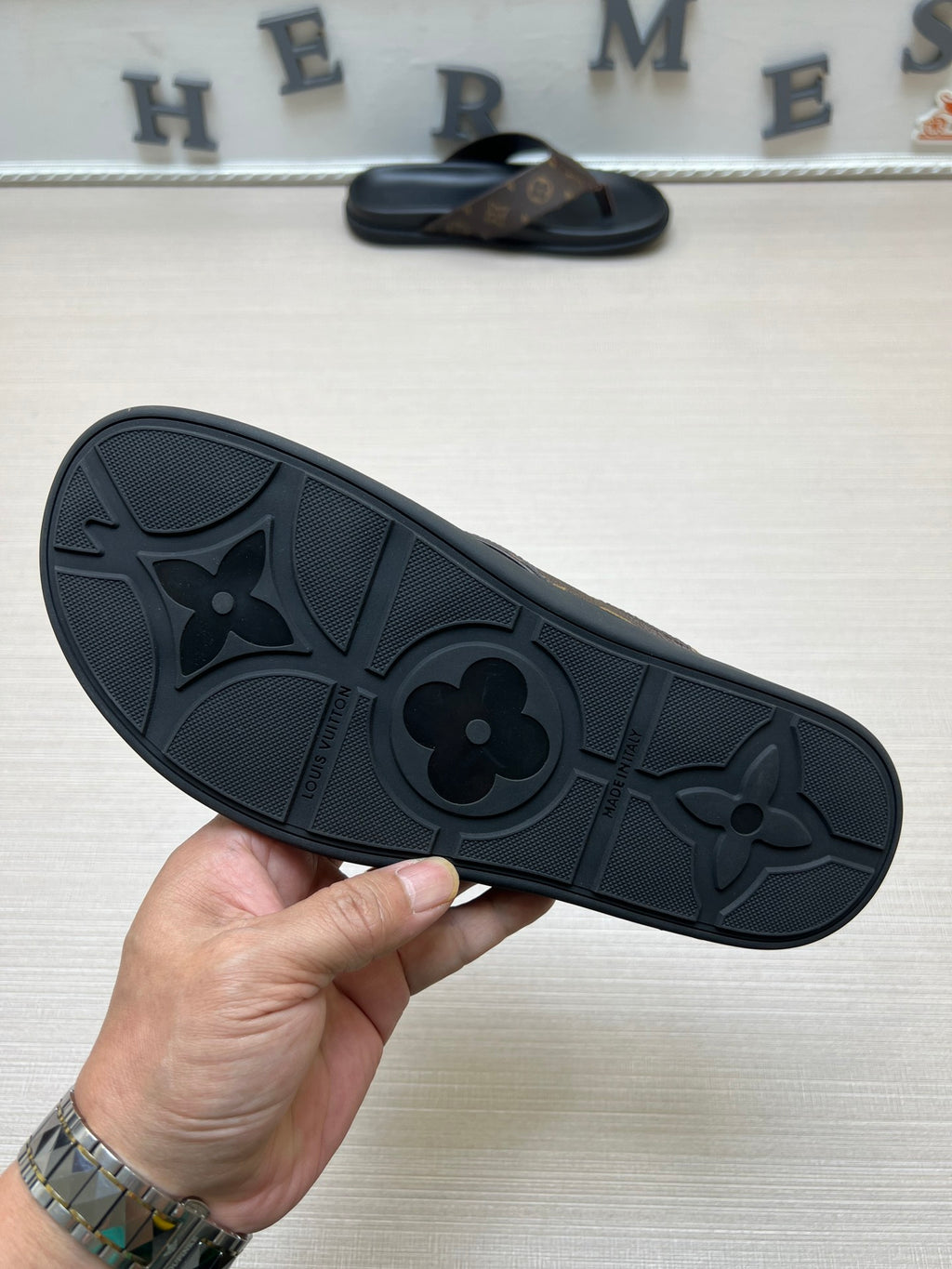Z5ZE57 Popular slippers