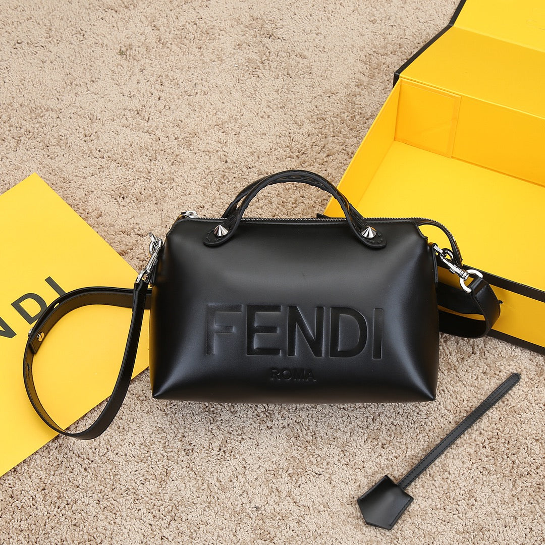 B5X111F41 Popular leather bag 