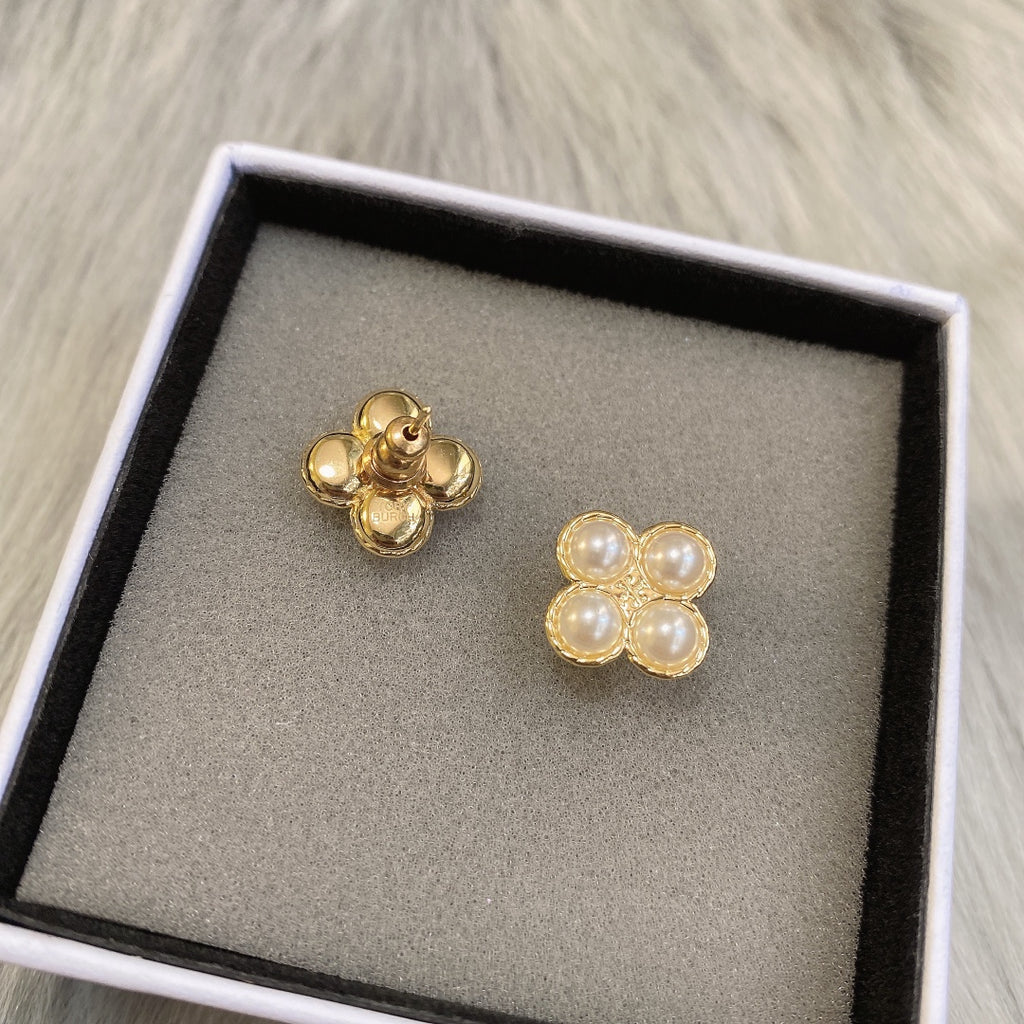 X1Z54A461E Popular Earrings