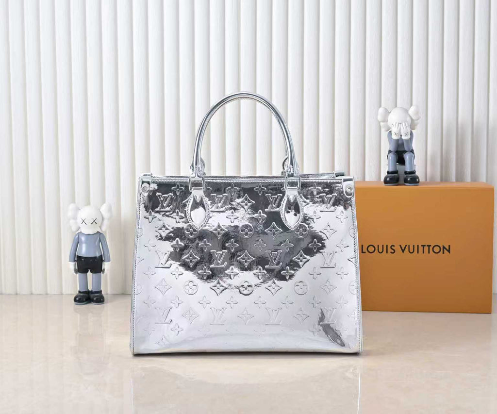 B1P36E36 Popular leather bag