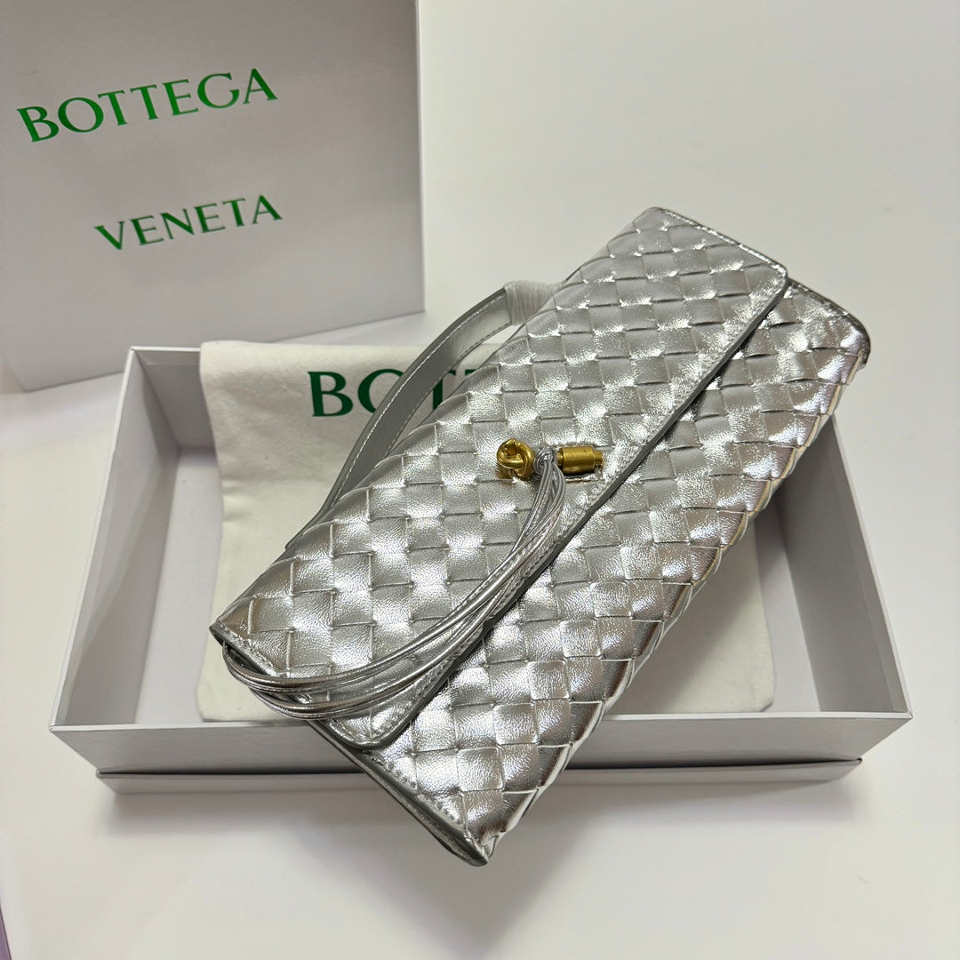B1X44A380 Popular  leather bag 