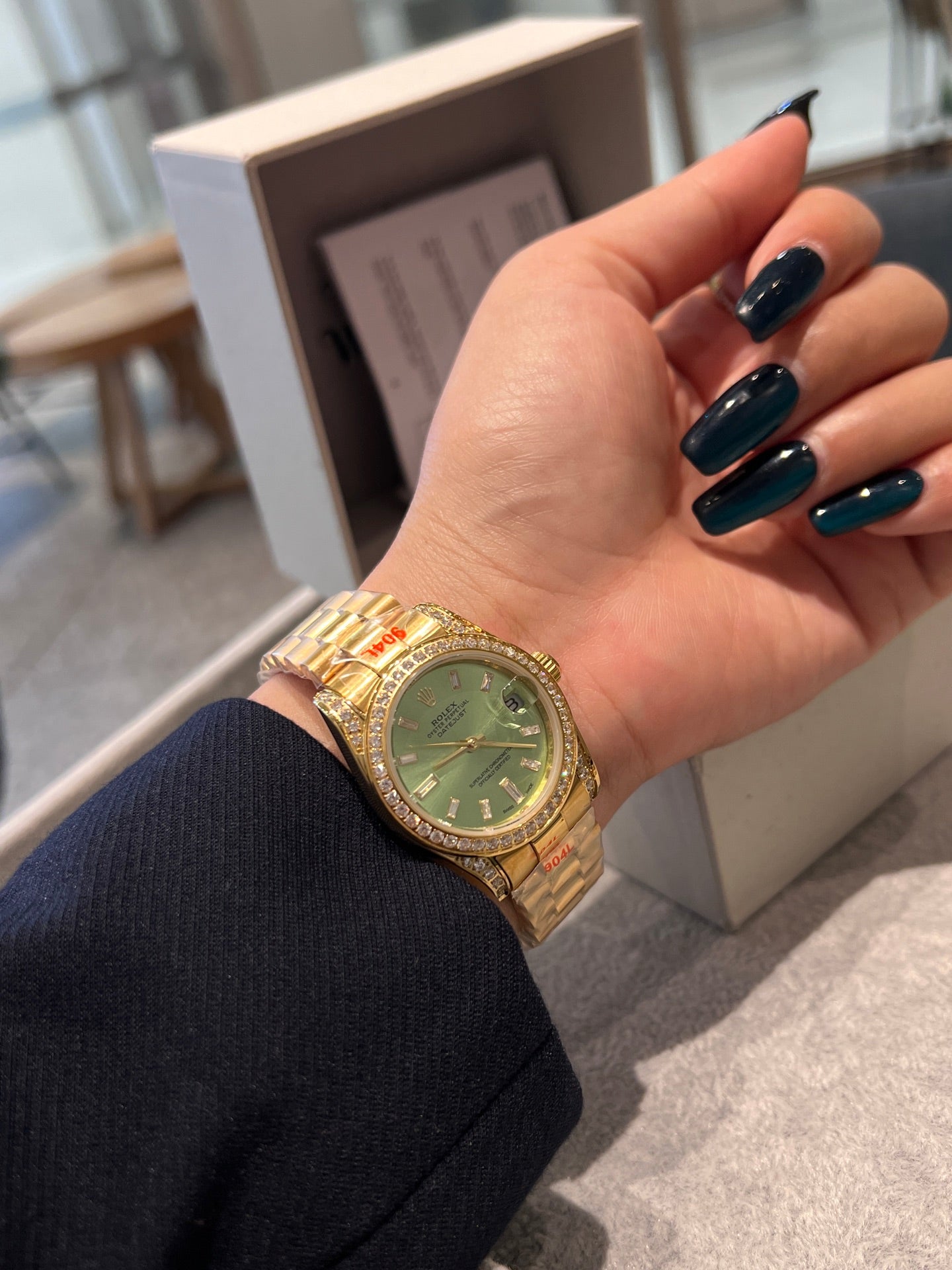 L1R36L19 Popular Watches